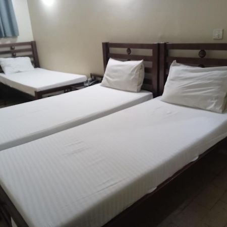 New Hotel Chilton Karachi Exterior photo
