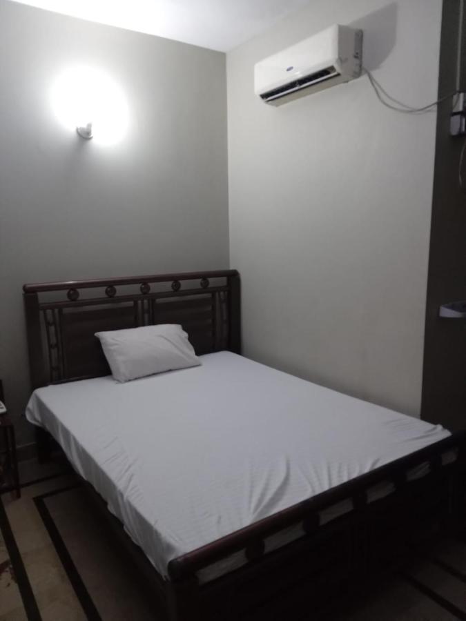 New Hotel Chilton Karachi Exterior photo